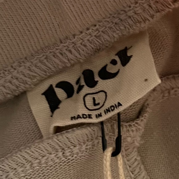 Pact • NWT Women’s Nickel Roam Travel Wide Leg Pants - Picture 6 of 7